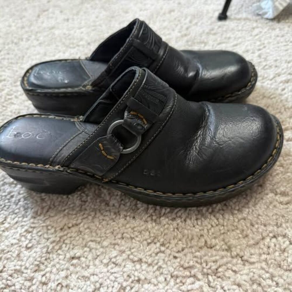 b.o.c. Black Leather Clogs size 10